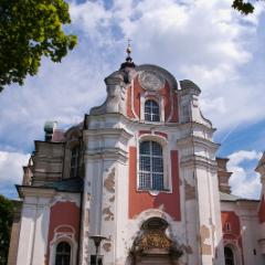 Klasztor w Lądzie nad Wartą