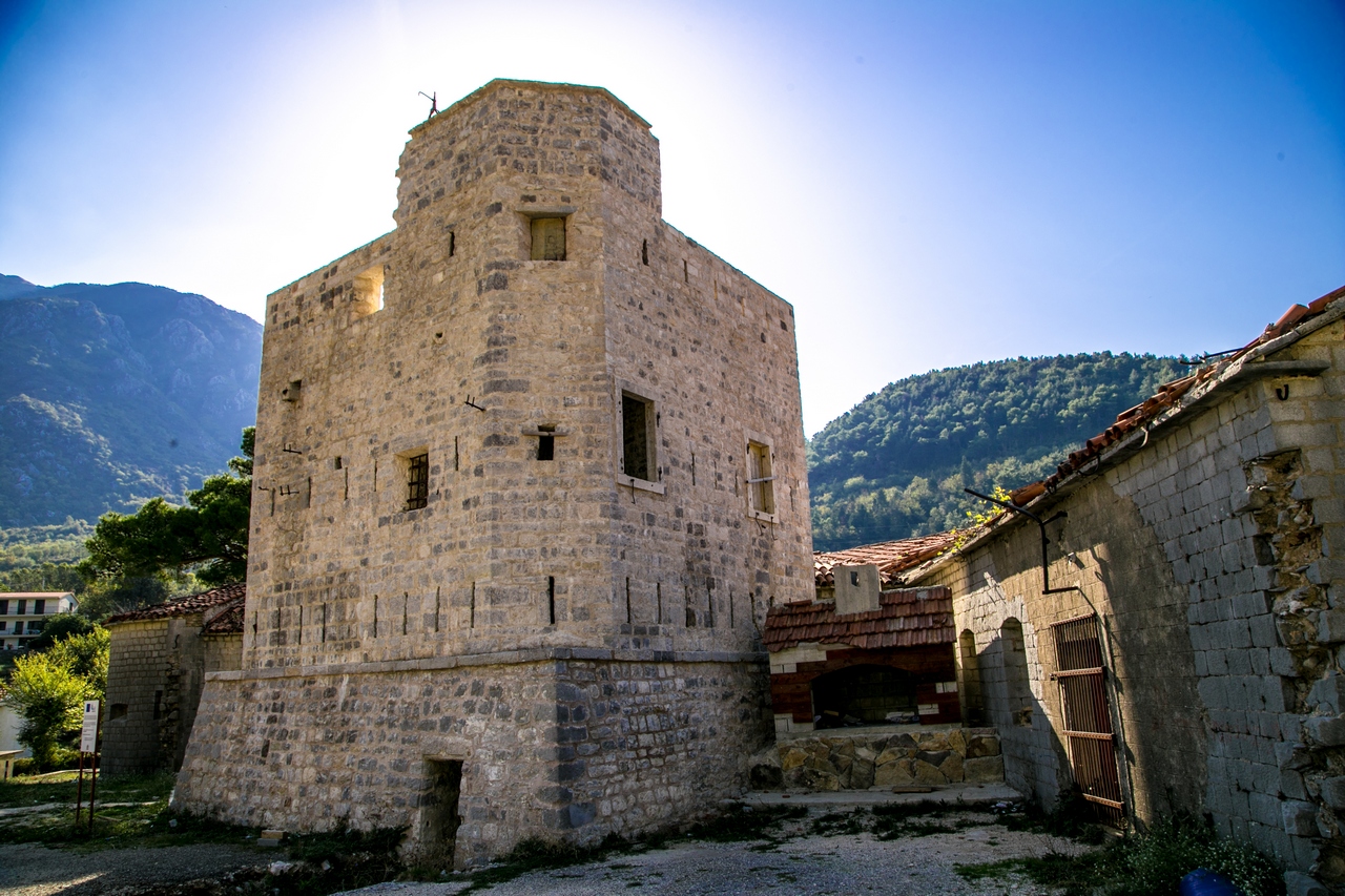 Fort Trojica - Czarnogóra