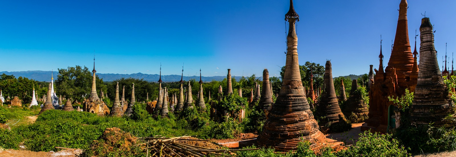 Myanmar Inle Lake Shwe Inn Dein Pagoda 07